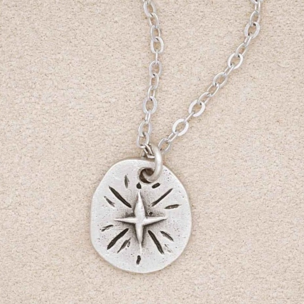 Lisa Leonard Designs Follow The Star Necklace (Pewter)